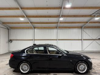 Unfallwagen BMW 3-serie 320i 135kW Automaat Schuifkantel Luxury Edition 2018/4