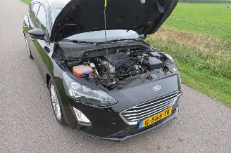 Ford Focus 1.0 92kw euro 6 Eco Boost Titanium Business Camera Navigatie  12-2019 picture 4