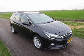  Opel Astra SPORTS TOURER+ 1.0 77kw 105pk  Business+  Euro 6 Navigatie Clima  2016 2016/5