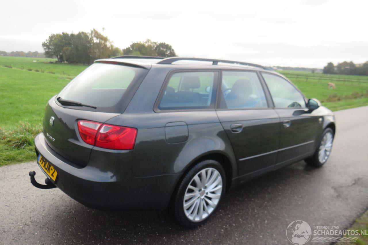 Seat Exeo ST 1.8  TSI 120pk 2011  Airco  Comfort Edition parkeerschade