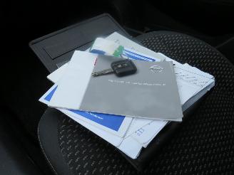 Nissan Qashqai 2.0 DCi 150pk Connect 2009-11 Navigatie clima picture 17