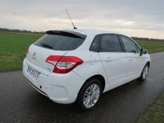 krockskadad bil auto Citroën C4 1.2 5drs 96kw 5drs 160.000 km  camera sportstoelen navigatie 2014-06 [ nieuwstaat 2014/6