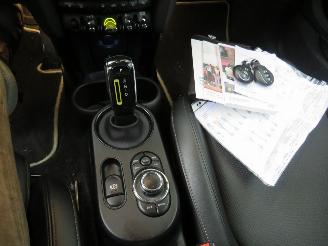 Mini Electric Mini Electric SE  49.000km nap Automaat camera navigatie leer stoelverwarming  2021 picture 4