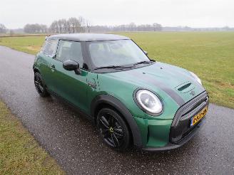  Mini Electric Mini Electric SE  49.000km nap Automaat camera navigatie leer stoelverwarming  2021 2021/11