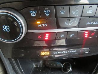 Ford Puma 1.0 ST Line X Hybride Benzine Elektrisch  40.000Km picture 4