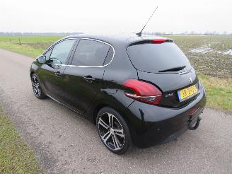  Peugeot 208 1.2 110pk GT Line  5Drs 82.000km nap Leer Camera Navigatie  2016 topstaat 2016/11