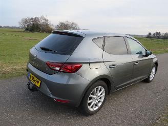 Seat Leon 14 TSi  122pk Style navigatie Airco stoelverwarming  topstaat 2013 picture 6
