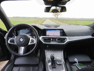 BMW 3-serie GERSERVEERD  330 I M Paket Automaat 258pk High Executive Edition  [ nieuw model  vol Optie picture 3
