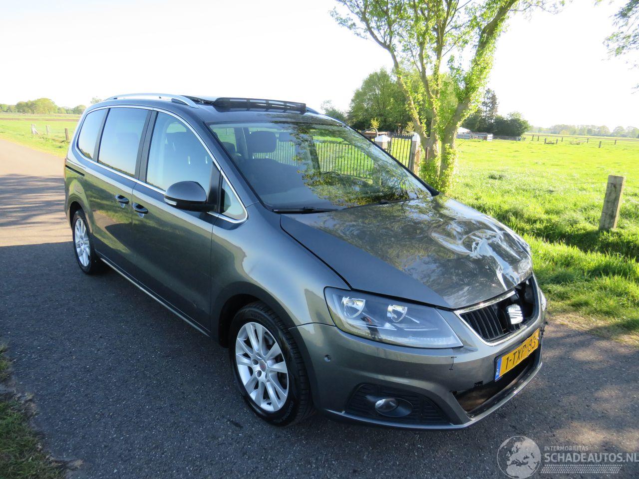Seat Alhambra 1.4 TSI 150pk Bussinnes Executive 7 persoons  2014 dubbel schuifdeur 2014