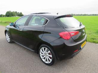 Alfa Romeo Giulietta 1.4 Turbo 120pk progresion 211.000km nap 5Drs  Leer Clima Schuifdak picture 2