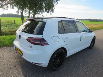 Unfallwagen Volkswagen Golf 14 TSi ACT 140pk Higline 164.000km  5drs  Schuifdak Sport Stoelverwarming  topstaat 2013/11