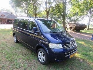  Volkswagen  Multvan Vip Bus Camper 2.5  174pk Automaat Luchtvering Lang Dubbel schuifdeur 2009/10