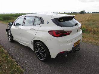 krockskadad bil auto BMW X2 SDRIVE18I  136 pk  Automaat  42.000km M High Executive 2021 4x4  ] s[plinter nieuw 2021/5
