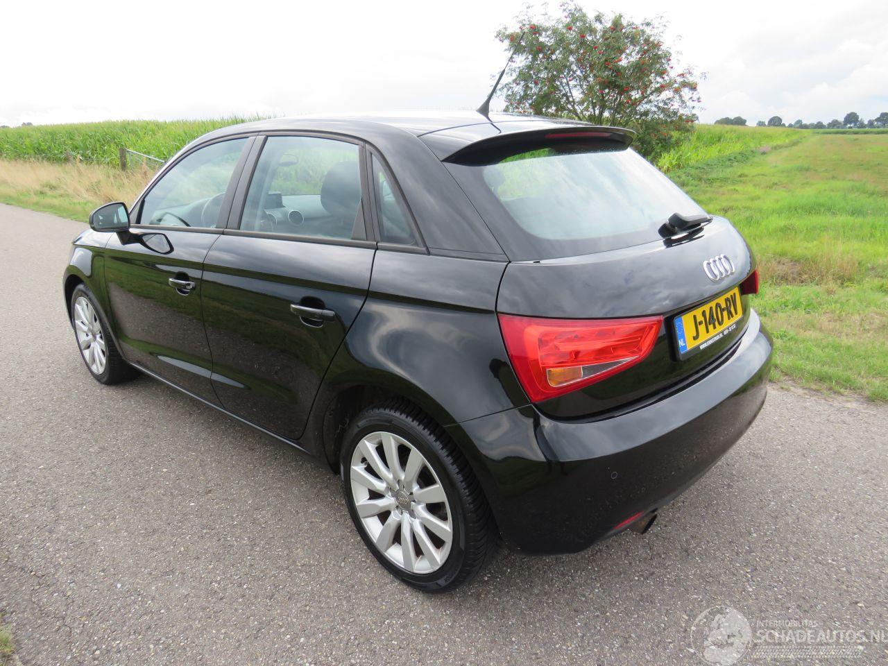 Audi A1 Sportback 1.2 Tfsi 122pk 5drs Airco 170.000km nap Navigatie Clima Stoelverwarming  2014