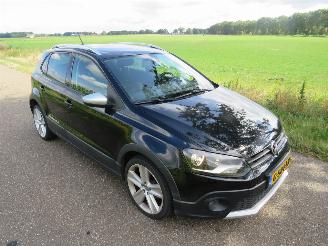 Volkswagen Polo 1.4-16V 86pk Cross Trekhaak | Airco | Cruise | Mistlampen | Stoelverwarming Schadevrij picture 14