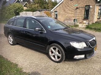 škoda osobní automobily Skoda Superb 2.0 TDi combi  ambition 2010/9