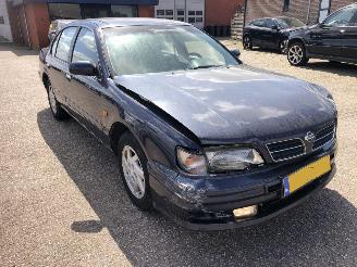 Vaurioauto  passenger cars Nissan Maxima-qx Maxima QX 3.0 V6 SE 1998/7