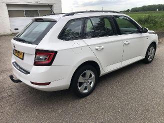 Skoda Fabia Fabia Combi 1.0 TSI Clever picture 7