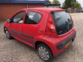 Peugeot 107 107 1.0-12V XS picture 4