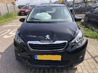 Damaged car Peugeot 108 108 2018/2