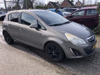 krockskadad bil auto Opel Corsa 1.3 CDTI ECOFLEX 2011/9