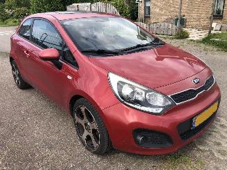 Unfallwagen Kia Rio Rio 1.2 CVVT BusinessLine 2014/10