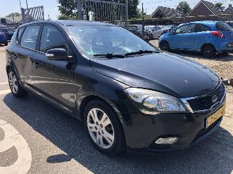 Kia Ceed 1.4 VVT X-ecutive picture 2
