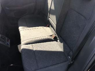 Volkswagen Golf Golf 1.0 TSI Life picture 20