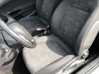 Opel Corsa 1.2 16 v berlin picture 18