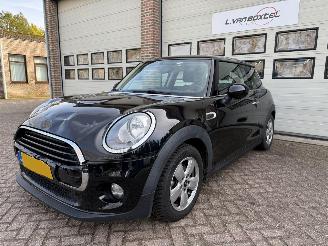 škoda osobní automobily Mini Cooper 1.5 Business Navi Cruise 112206 Km NAP ! 2016/3