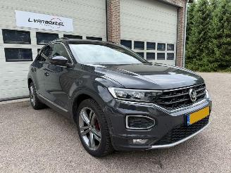 Vaurioauto  passenger cars Volkswagen T-Roc 1.5 TSI Sport Automaat Pano Navi Clima 2019/7