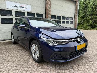 Vaurioauto  passenger cars Volkswagen Golf 1.0 eTSI Life Automaat Virtual Clima 85065 Km NAP ! 2022/1