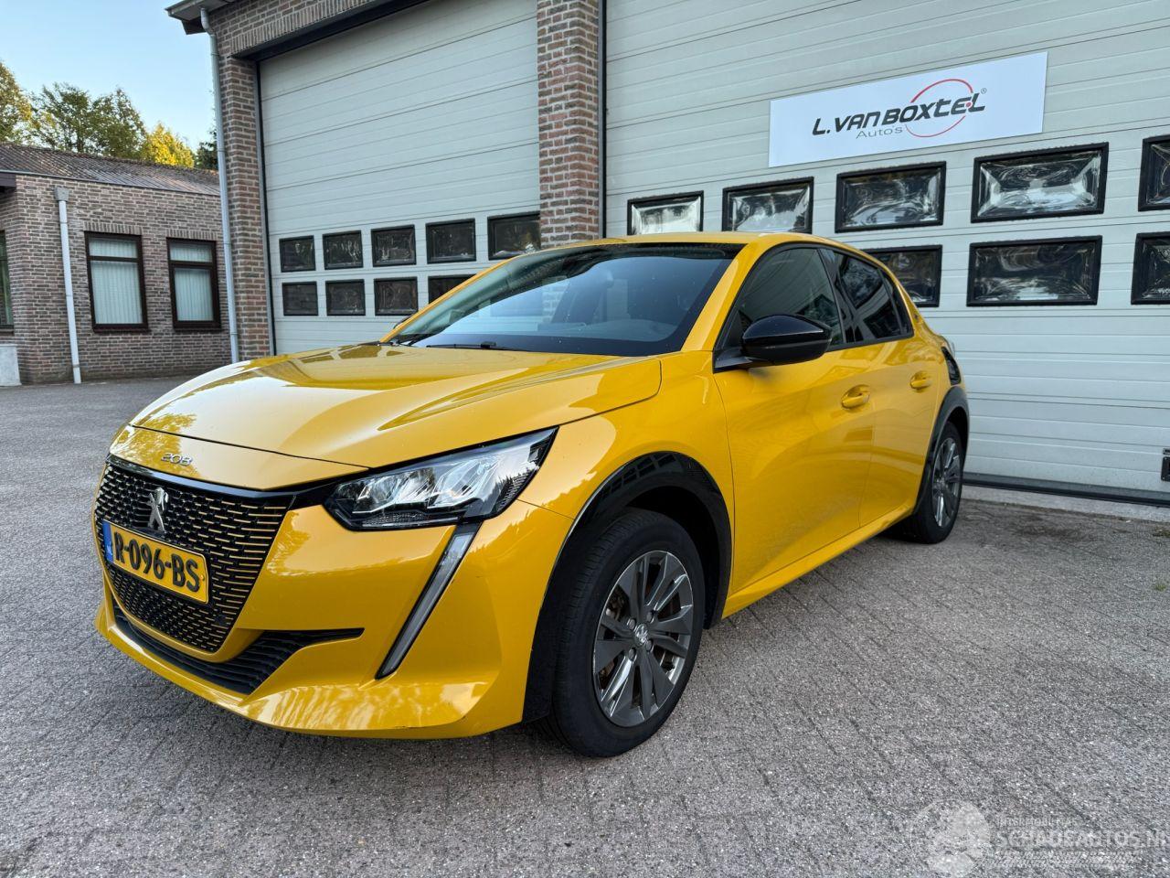 Peugeot e-208 EV Allure Pack 50 kWh Navi Clima NAP !