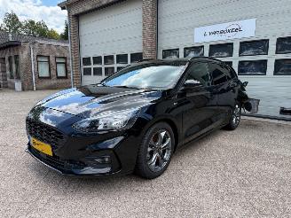 uszkodzony samochody osobowe Ford Focus 1.0 Titanium Business Automaat Navi Clima 2019/2