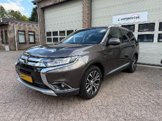 Unfallwagen Mitsubishi Outlander 2.0 Business Edition Automaat Navi Clima 2016/6