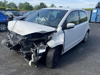 Salvage car Seat Mii  2015/1
