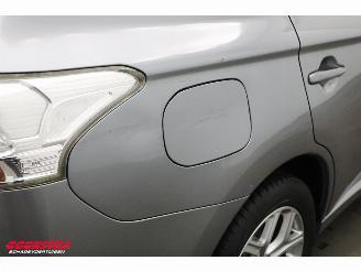 Mitsubishi Outlander 2.0 PHEV Instyle Schuifdak Leder Navi Clima Cruise Camera SHZ AHK picture 9