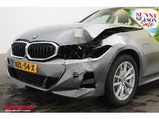 BMW 3-serie 330e Schuifdak 360° LED Cruise SHZ 4.216 km! picture 10