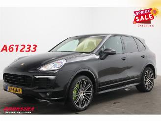 krockskadad bil auto Porsche Cayenne 3.0 S E-Hybrid Sport Design BiXenon Memory Leder SHZ AHK 2015/12
