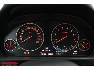 BMW 3-serie Touring 318i Aut. Leder Navi SHZ PDC AHK 133.401 km! picture 15