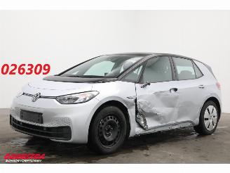 skadebil auto Volkswagen ID.3 Pro 58 kWh LED ACC Apple/Android SHZ 2023/6