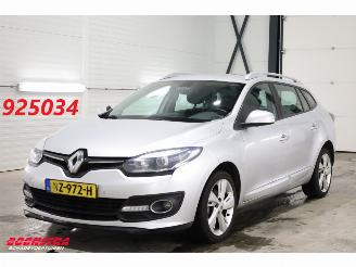 krockskadad bil auto Renault Mégane Grandtour Estate 1.5 dCi Paris Navi Clima Cruise SHZ PDC AHK 2014/6