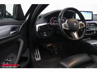 BMW 5-serie Touring 520i M-Sport Pano LED HUD ACC 360° Memory LRHZ SHZ picture 18