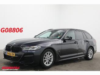 krockskadad bil auto BMW 5-serie Touring 520i M-Sport Pano LED HUD ACC 360° Memory LRHZ SHZ 2021/3