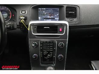Volvo S-60 2.4 D5 Kinetic Leder Navi Clima Cruise PDC AHK picture 7