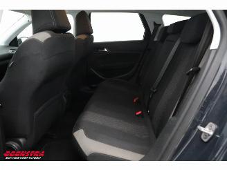 Peugeot 308 SW 1.2 PureTech Aut. Style Navi Clima Cruise PDC AHK picture 11