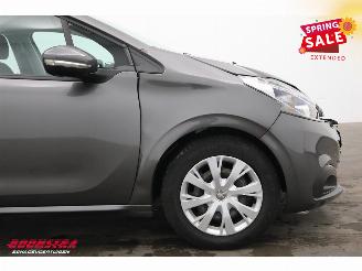 Peugeot 208 1.2 PureTech Blue Lion 5-DRS Navi Airco Cruise PDC 41.267 km! picture 5