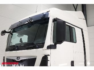 MAN TGX 26.460 6X2 Euro 6 picture 16