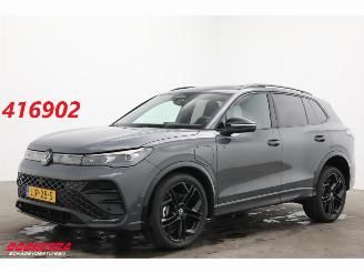 uszkodzony samochody osobowe Volkswagen Tiguan 1.5 eHybrid R-Line Edition Pano LED ACC LRHZ ErgoComf. 3.820 km! 2025/10