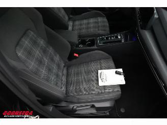 Volkswagen Golf 2.0 TDI GTD Pano LED ACC LRHZ Camera SHZ picture 10